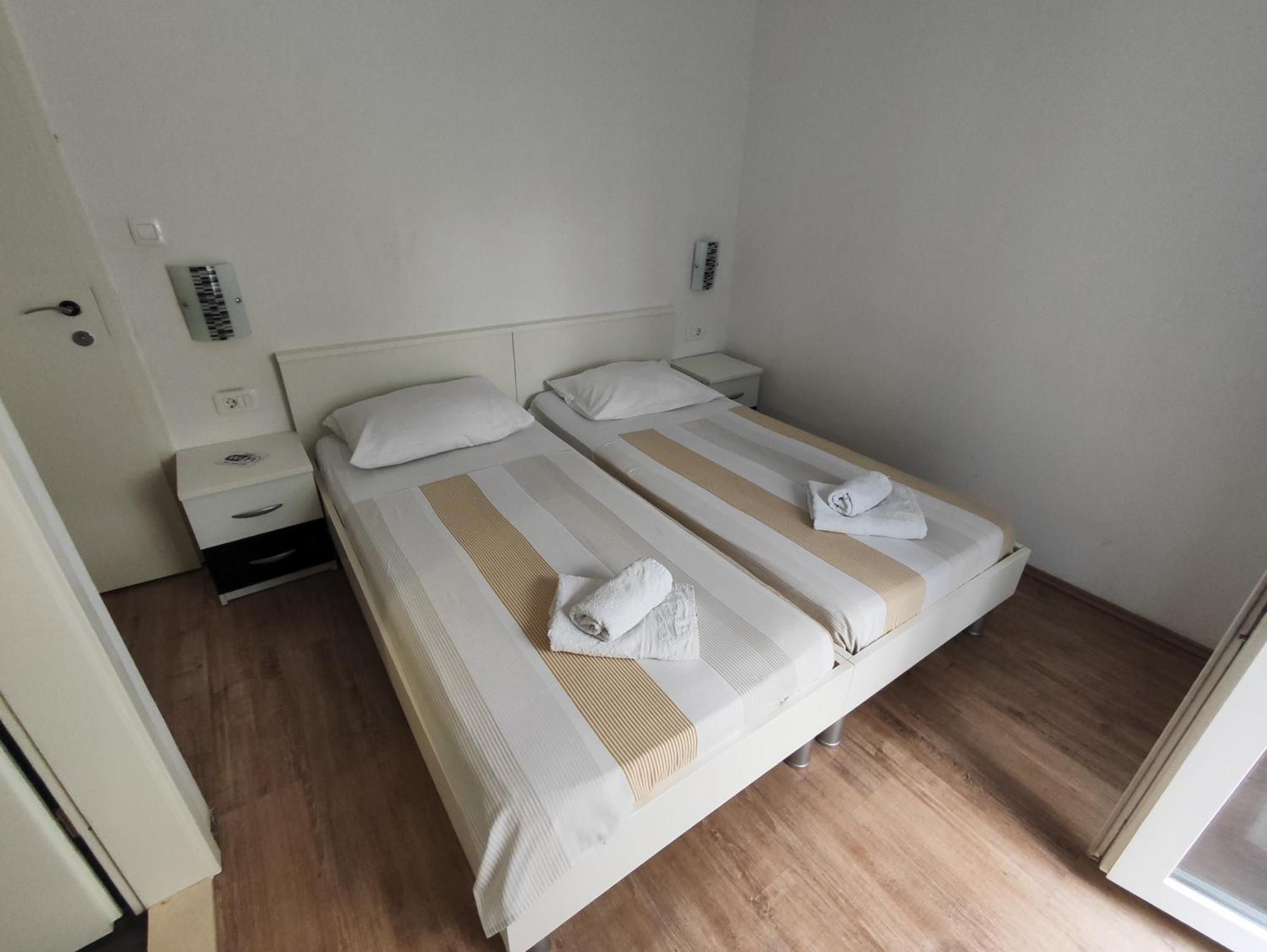 Zoric Apartments & Rooms 2 Dubrovnik Exterior photo